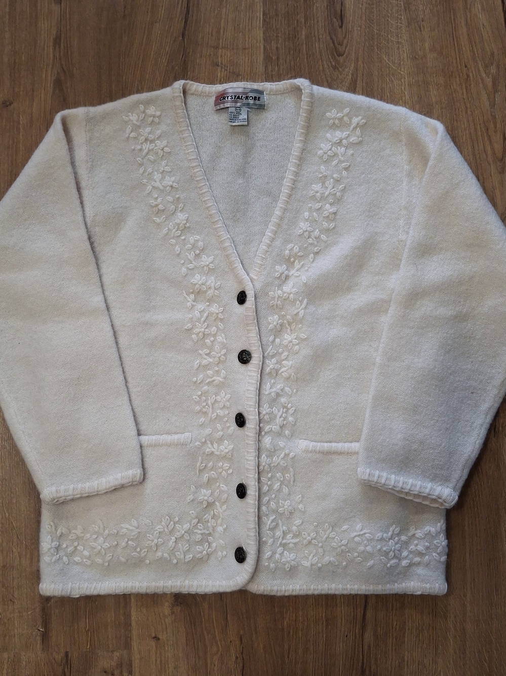 CRYSTAL-Kobe Sweater Sz M 100% Wool Ivory White Embroider Vintage